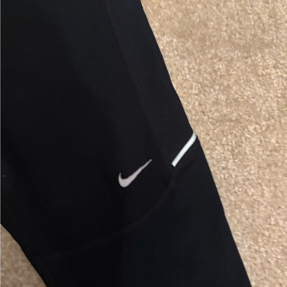 Nike Knee Length Dri-Fit Black Athletic Bottoms - Picture 2 of 5